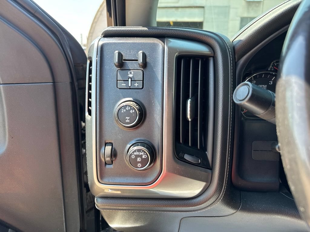 Used 2015 Chevrolet Silverado 3500 LTZ AWD/4WD image 13