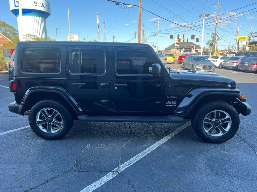 Used 2019 Jeep Wrangler Unlimited Sahara image 4