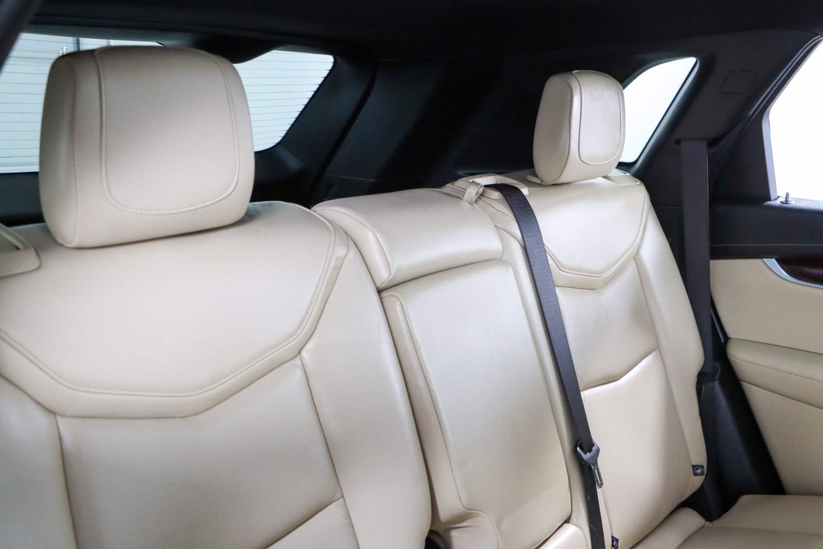 Used 2018 Cadillac XT5 Luxury w/ Driver Awareness Package image 29