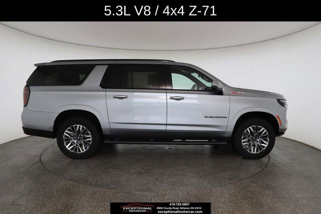 Used 2025 Chevrolet Suburban Z71 image 23