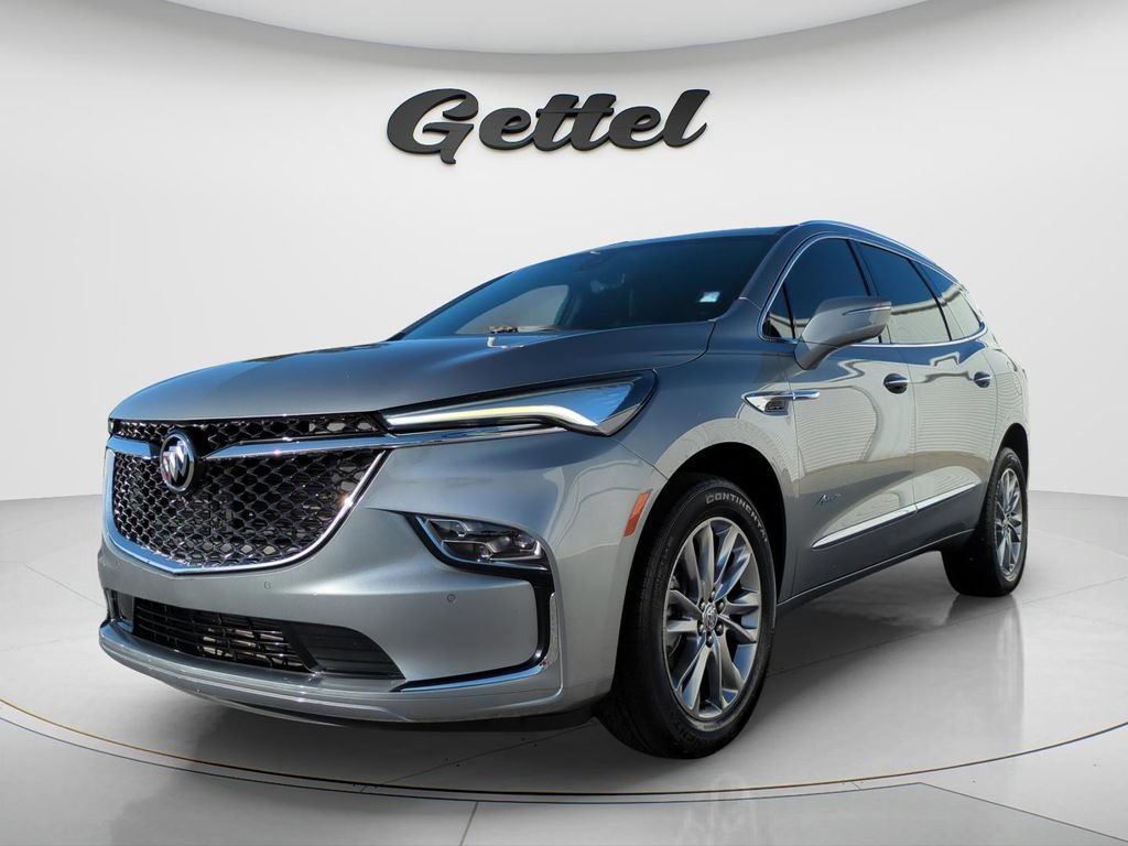 Used 2023 Buick Enclave Avenir w/ Avenir Technology Package FWD image 1