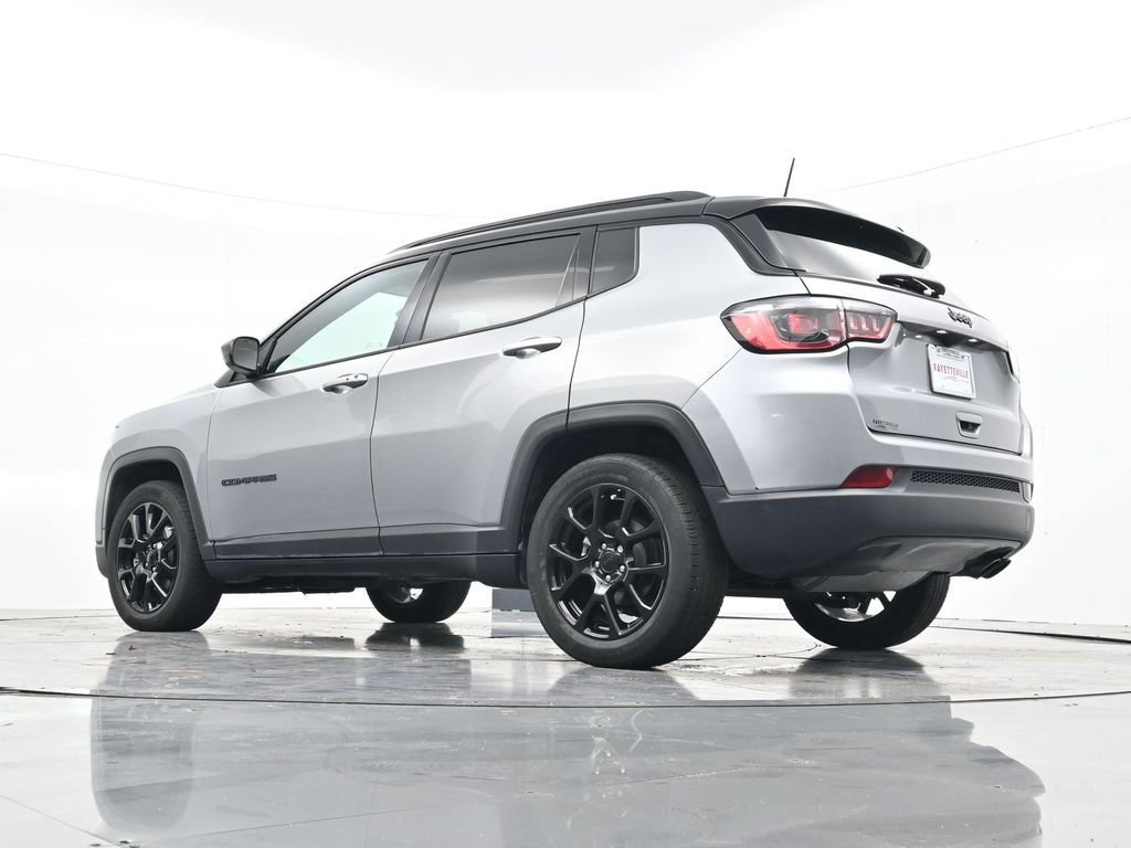 Used 2022 Jeep Compass Altitude image 39