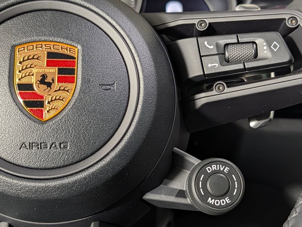 New 2026 Porsche Macan S image 38