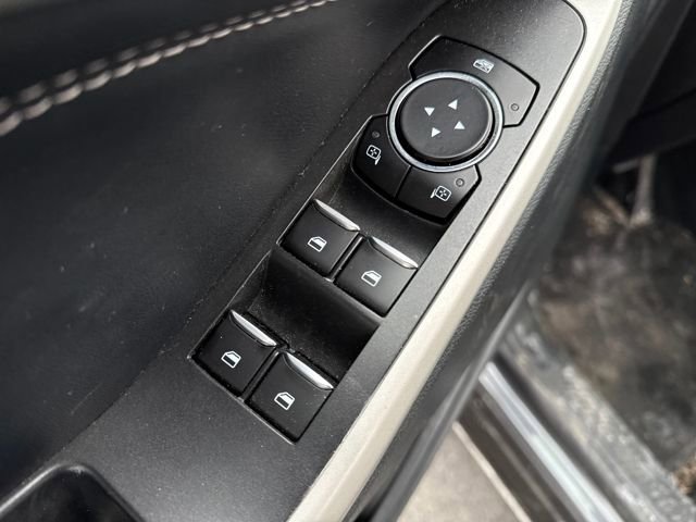 Used 2022 Ford Explorer XLT w/ Equipment Group 202A image 20