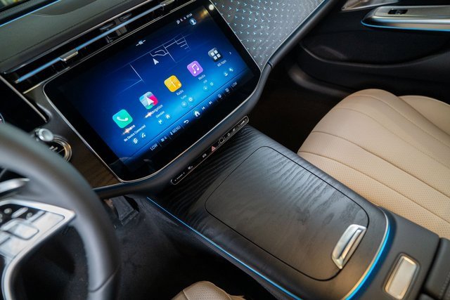 New 2026 Mercedes-Benz E 350 4MATIC Sedan image 18