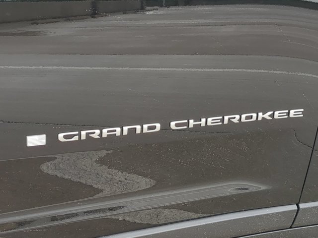 New 2027 Jeep Grand Cherokee L Limited w/ Technology Group II AWD/4WD image 13