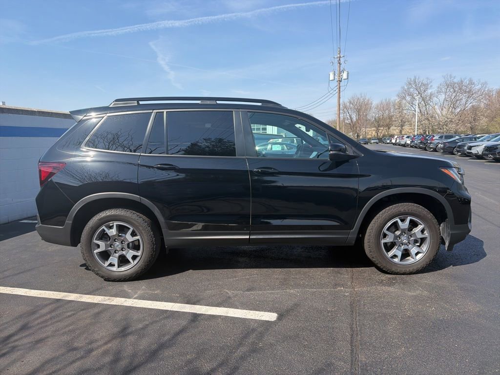 Used 2023 Honda Passport TrailSport image 6