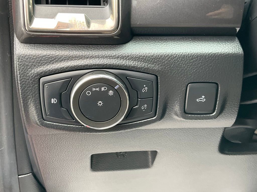 Used 2020 Ford Ranger Lariat w/ Equipment Group 501A Mid image 17