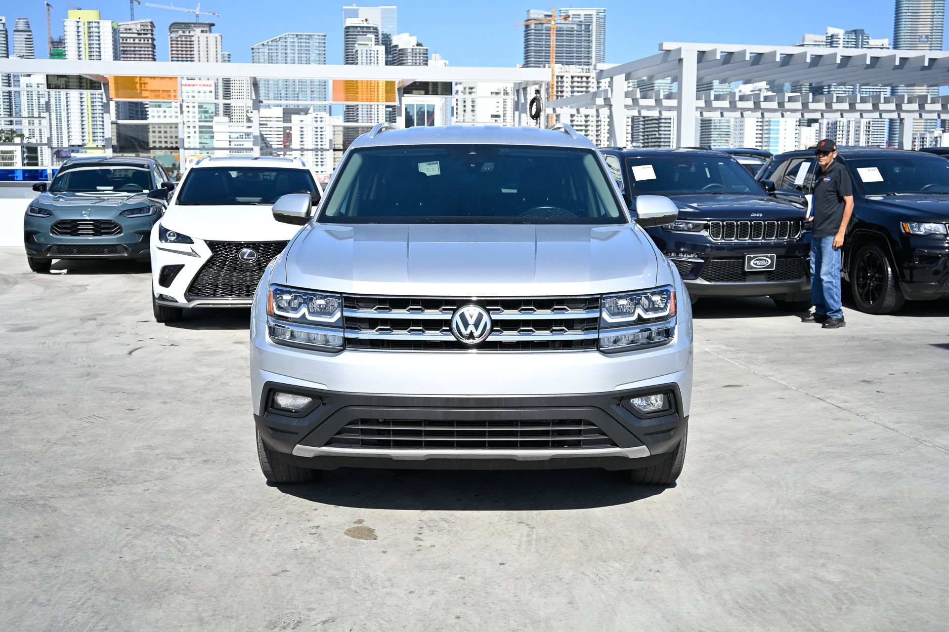Used 2019 Volkswagen Atlas SE FWD image 2