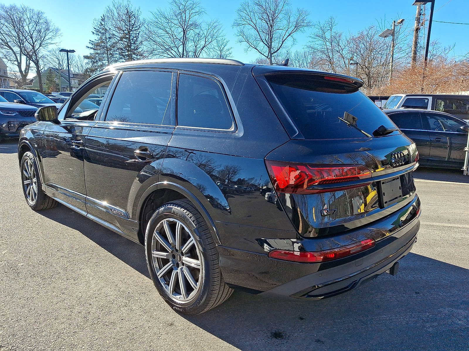 Used 2023 Audi Q7 2.0T Premium Plus w/ Premium Plus Package image 22