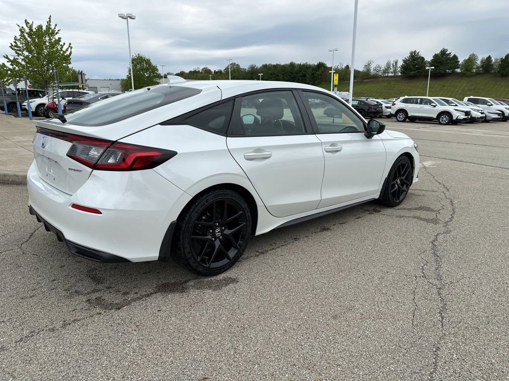 Used 2023 Honda Civic Sport image 3