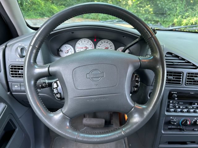 Used 2001 Nissan Quest SE FWD image 10