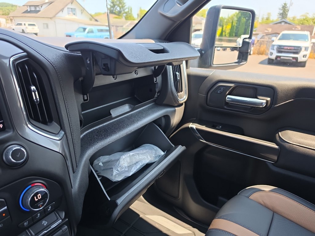Certified 2023 Chevrolet Silverado 2500 LTZ w/ Carhartt Edition AWD/4WD image 30