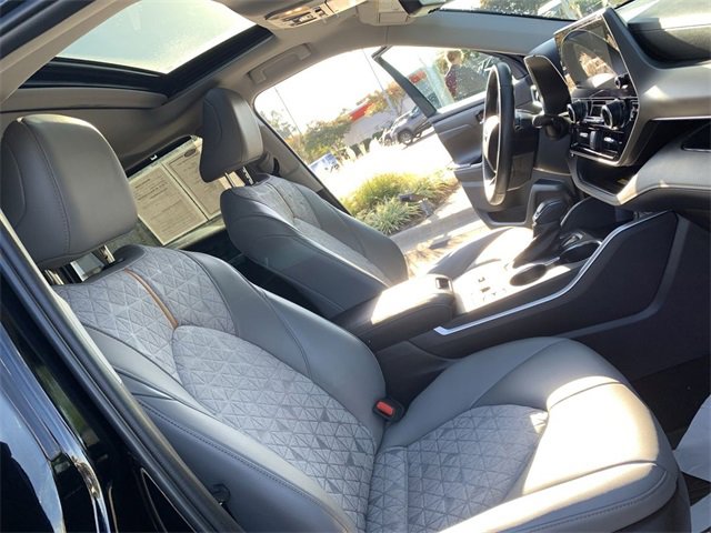 Certified 2023 Toyota Highlander Bronze Edition image 14