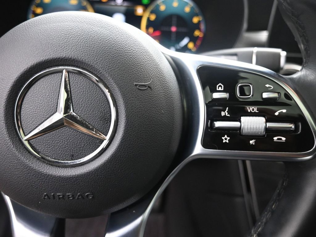 Used 2023 Mercedes-Benz GLC 300 4MATIC Coupe image 14