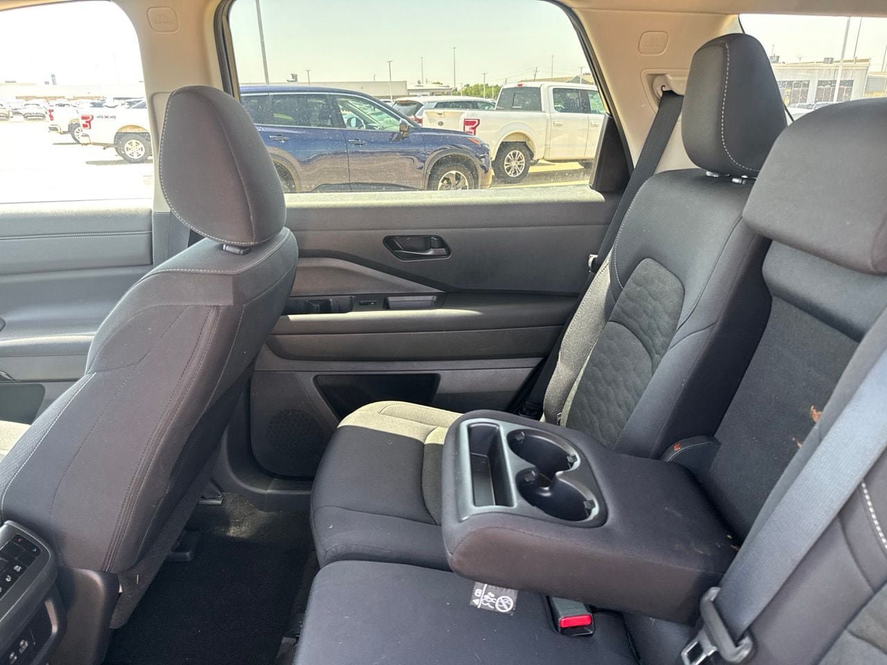 Certified 2025 Nissan Pathfinder SV FWD image 38