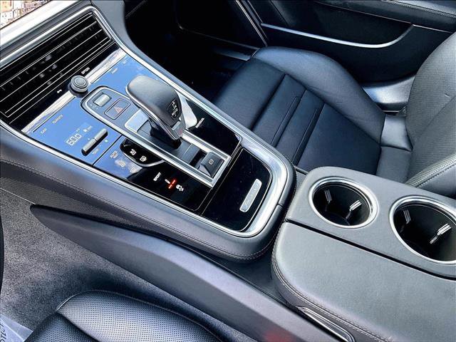 Used 2023 Porsche Panamera 4 Platinum Edition image 15