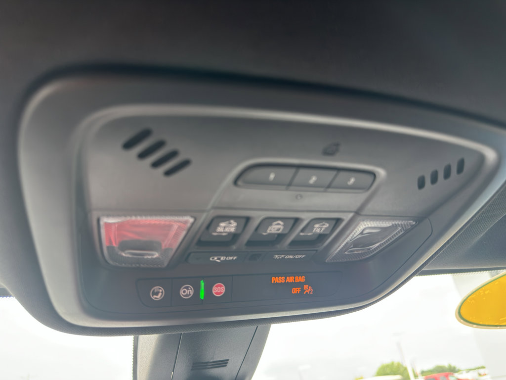 Used 2024 Chevrolet Traverse High Country image 26