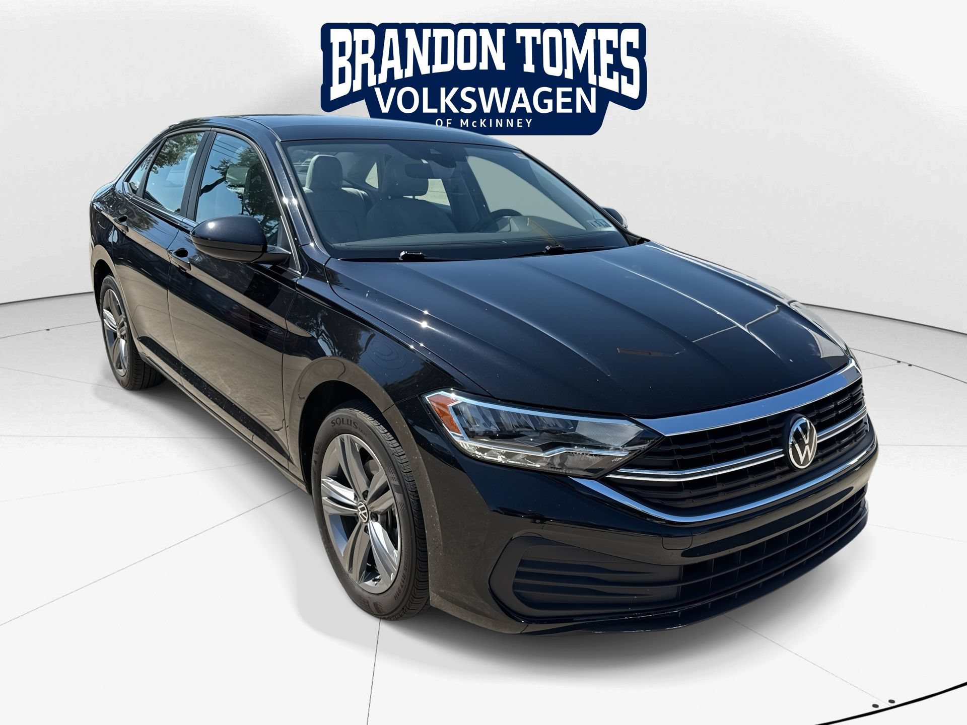 Used 2024 Volkswagen Jetta SE w/ Panoramic Sunroof Package FWD image 1
