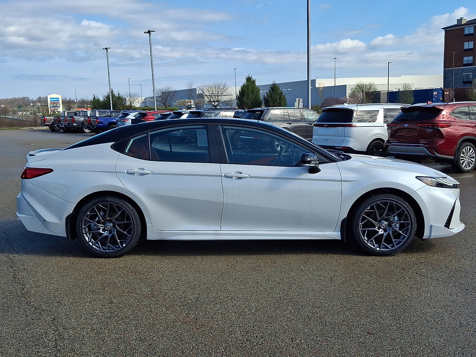 Used 2026 Toyota Camry XSE image 7