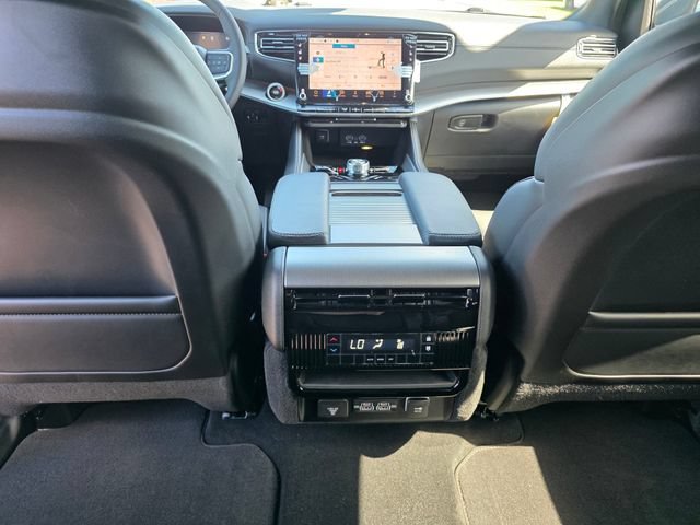 New 2026 Jeep Grand Wagoneer L 4WD w/ HD Trailer Tow Package image 17