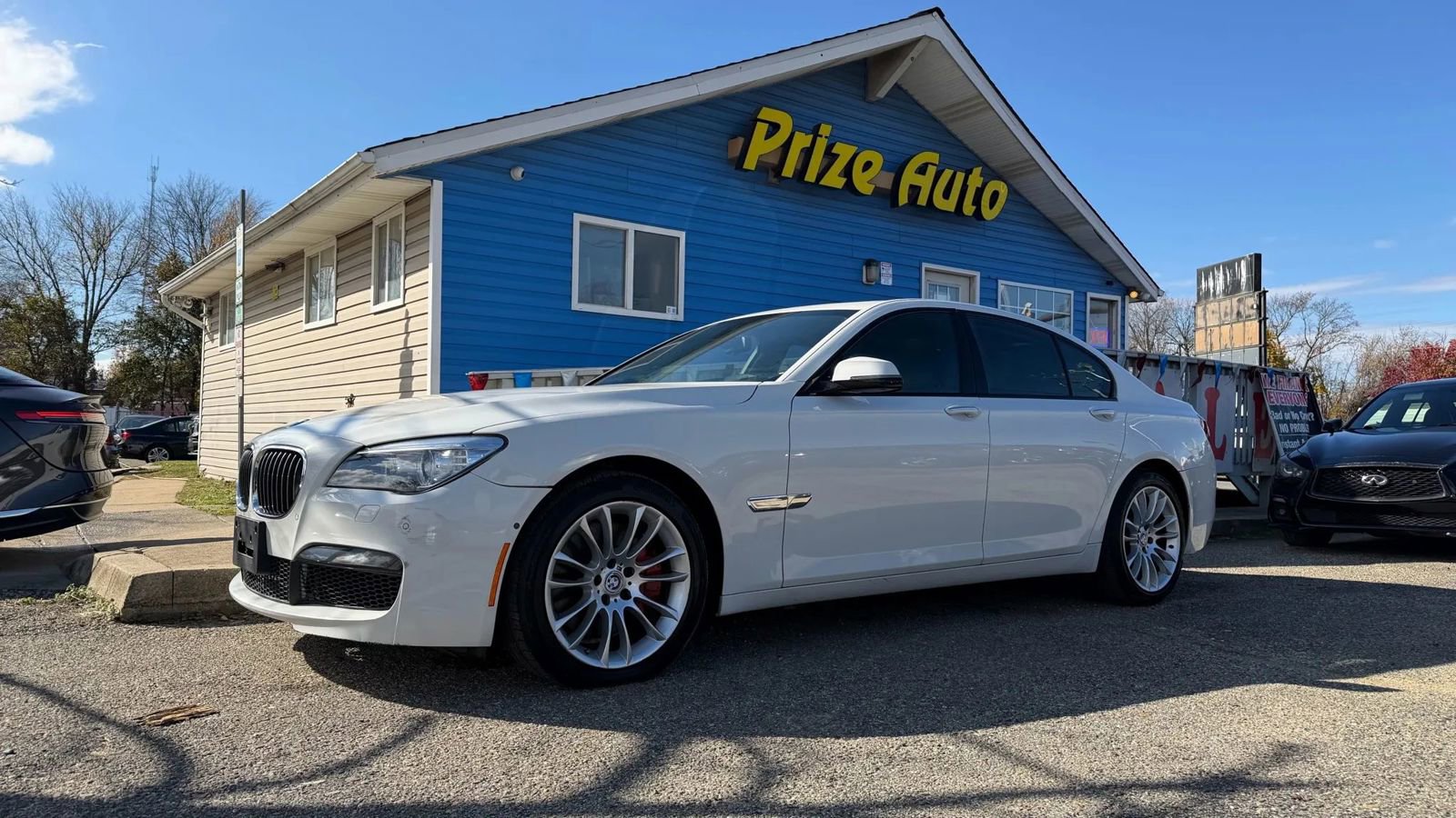 Used 2013 BMW 750i xDrive image 2
