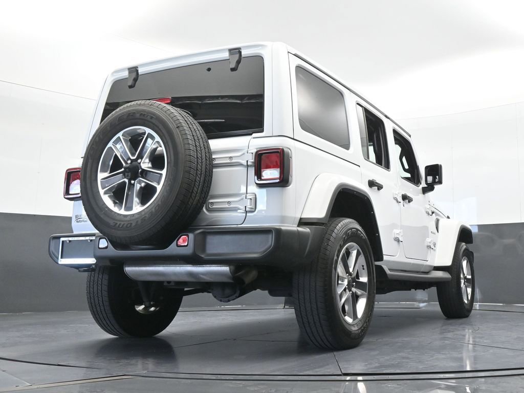 Used 2022 Jeep Wrangler Unlimited Sahara AWD/4WD image 56