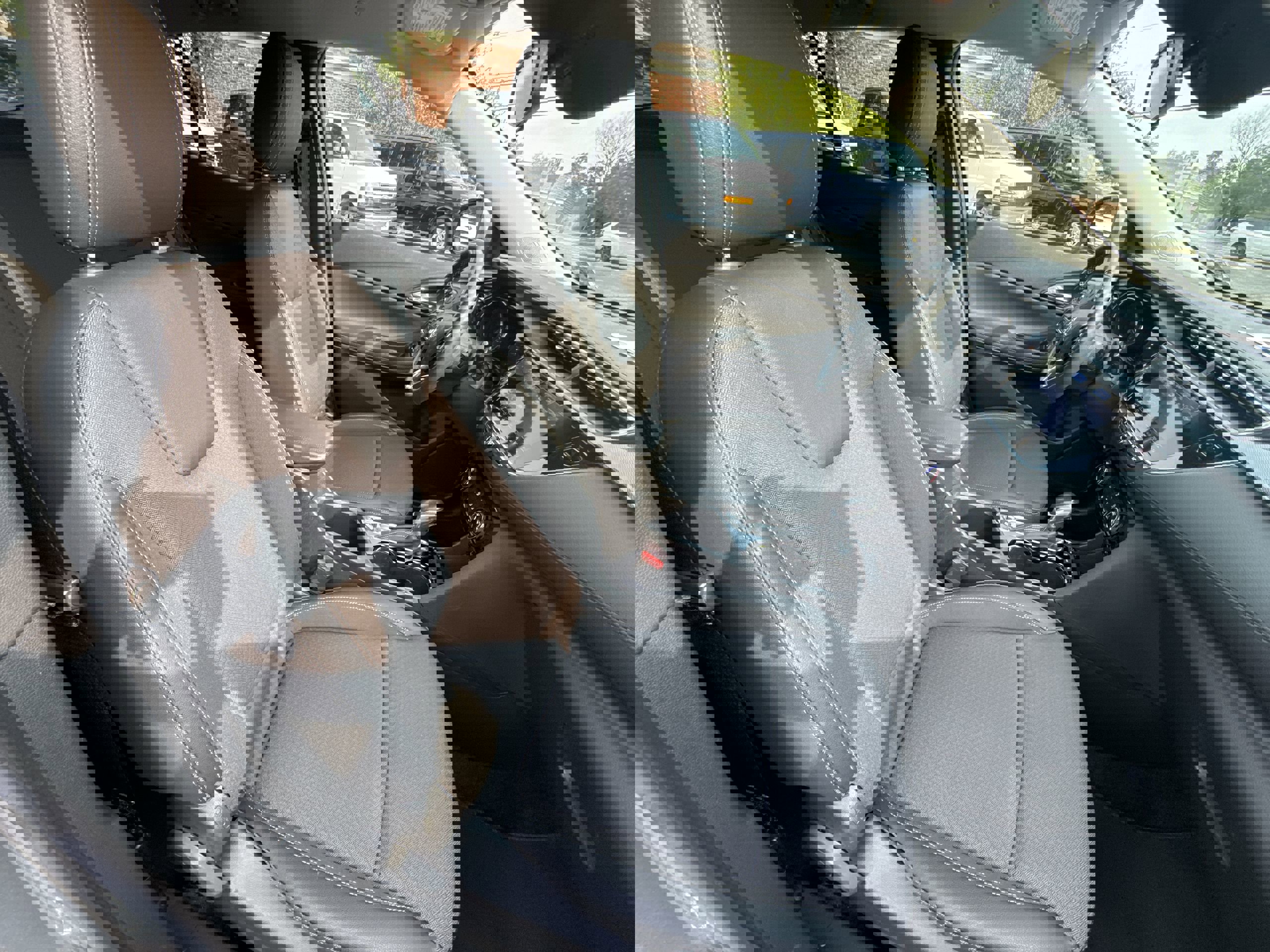 Used 2023 Buick Encore GX Preferred w/ Cold Weather Comfort Package image 29