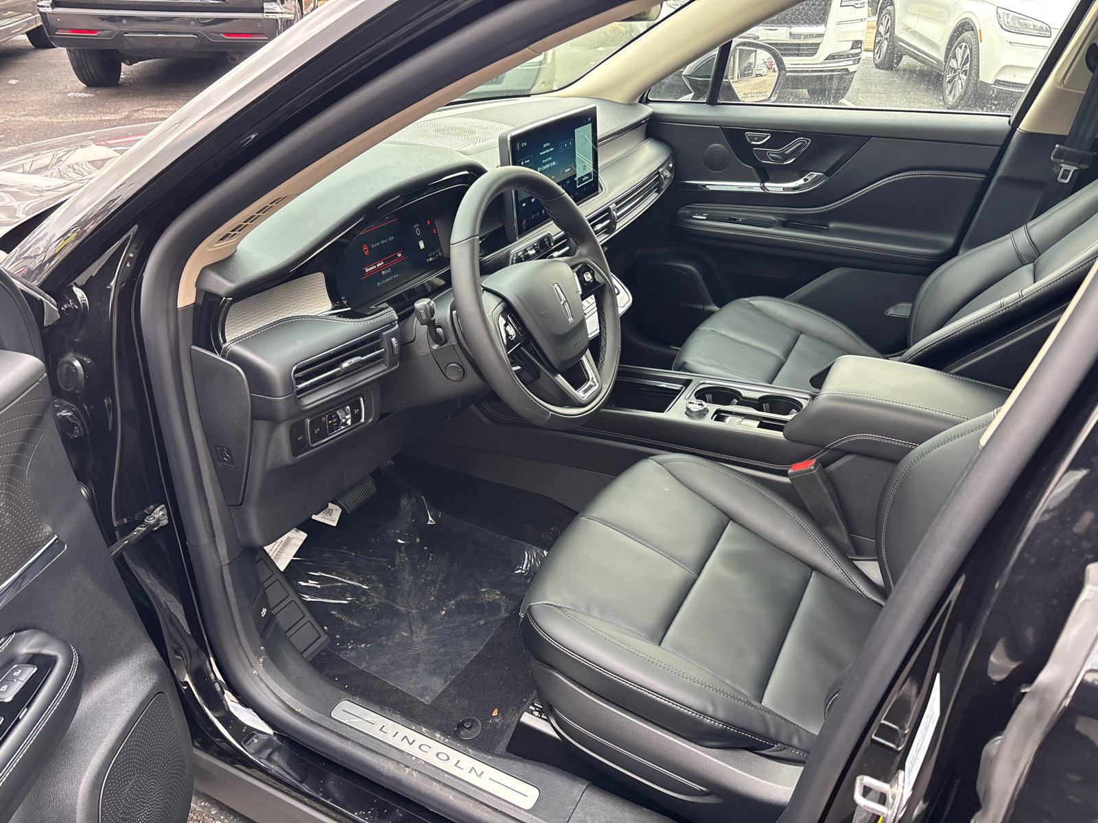 New 2026 Lincoln Corsair Premiere image 25