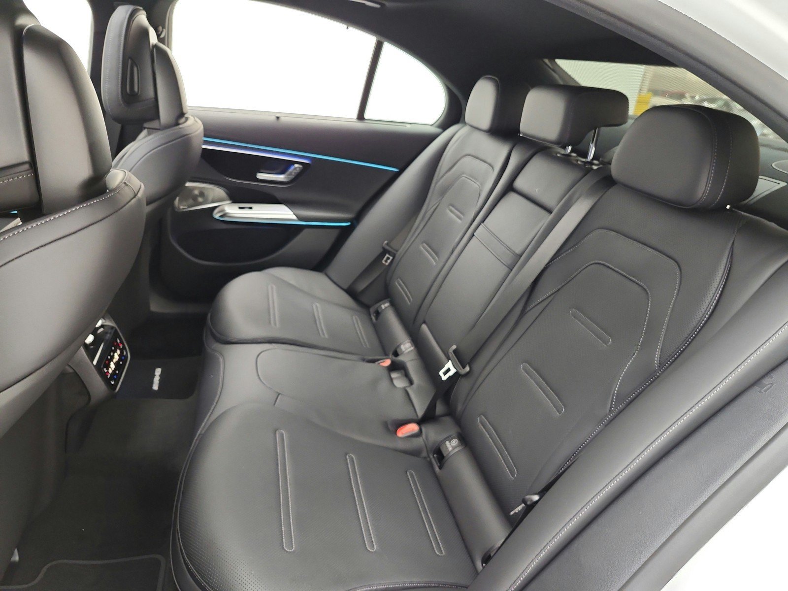 New 2027 Mercedes-Benz E 53 AMG e 4MATIC Sedan image 11