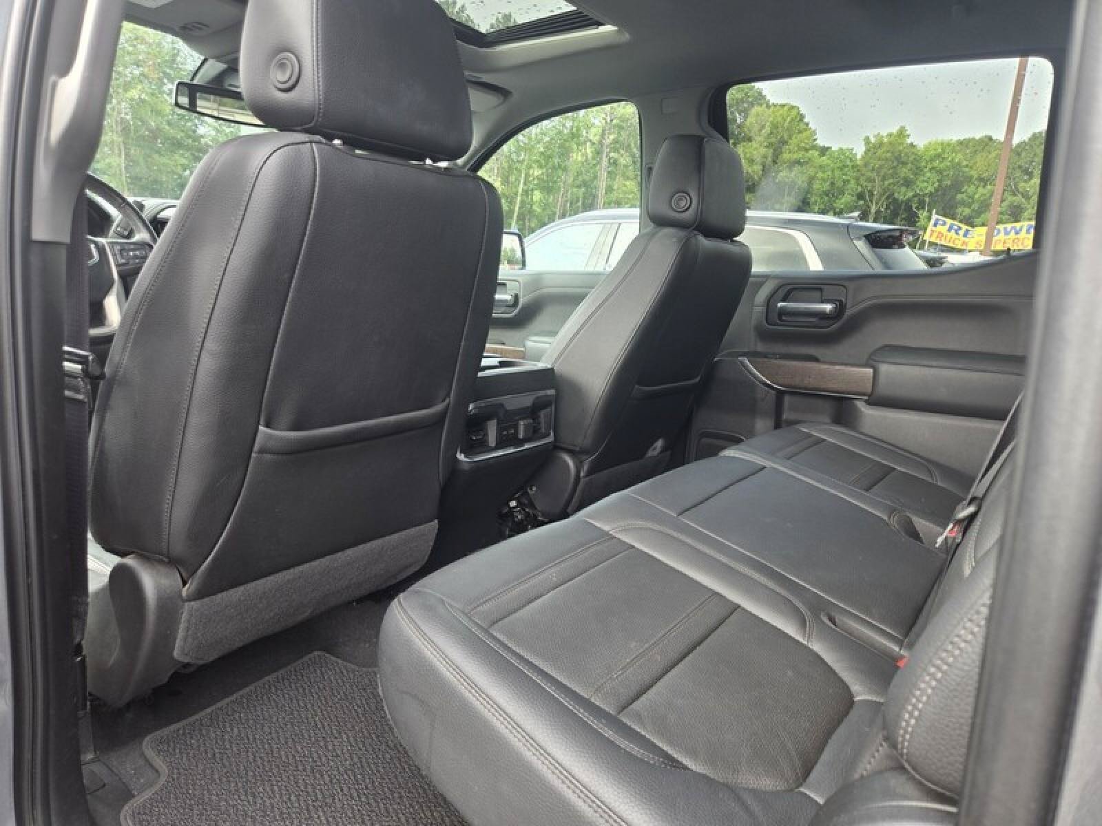 Used 2021 GMC Sierra 1500 Denali w/ Denali Premium Package RWD image 23