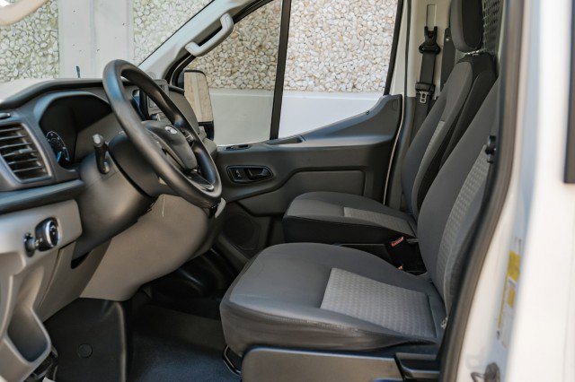 Used 2020 Ford Transit 250 Low Roof image 3