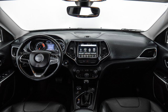 Used 2019 Jeep Cherokee Limited image 11