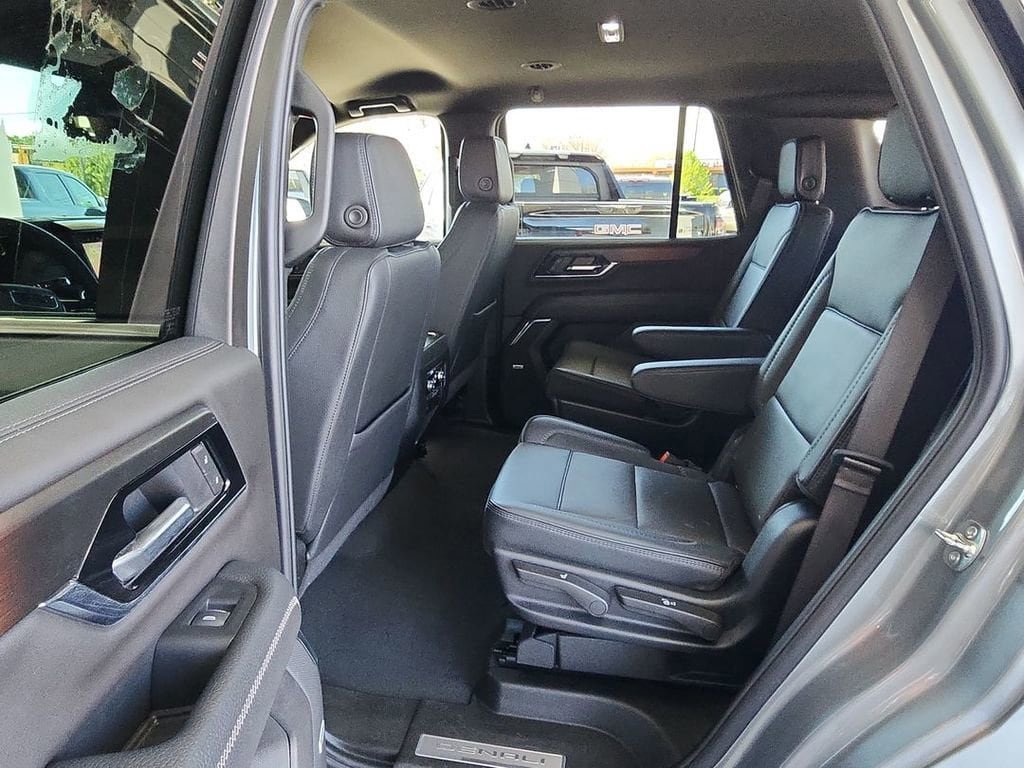 Certified 2025 GMC Yukon Denali image 25