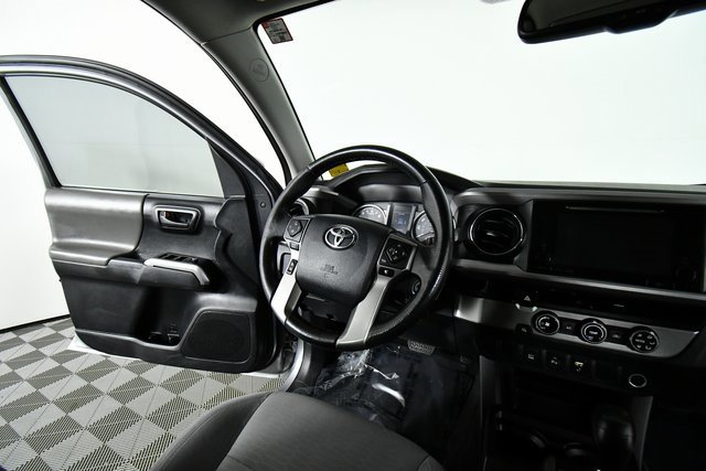 Used 2016 Toyota Tacoma 2WD Double Cab image 19