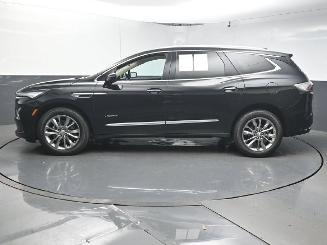 Used 2024 Buick Enclave Avenir FWD image 5