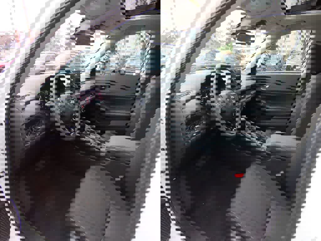 Used 2023 Honda Accord EX image 2