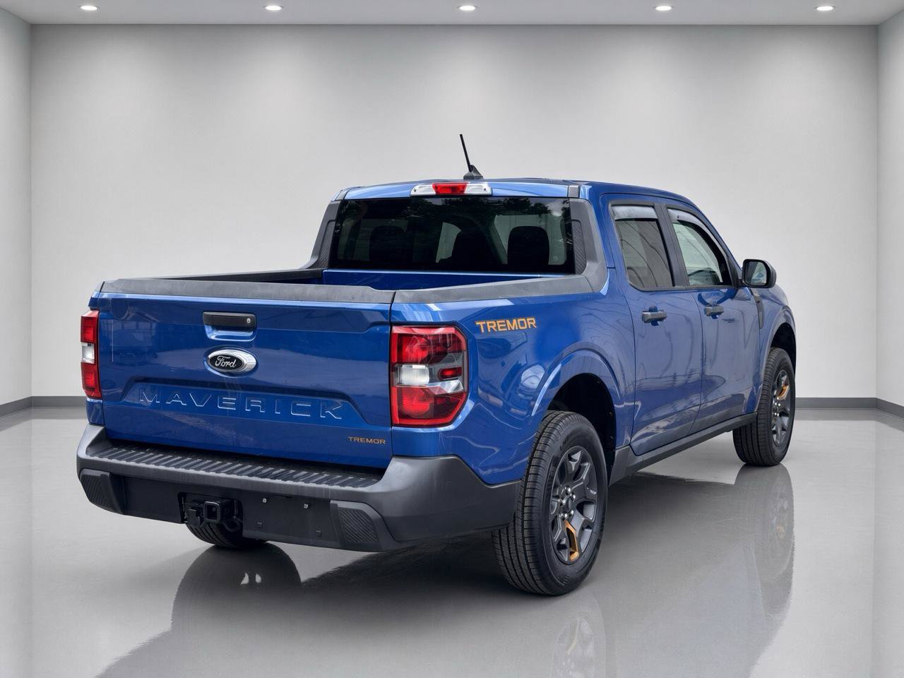 Used 2024 Ford Maverick Tremor w/ Tremor Off-Road Package AWD/4WD image 6