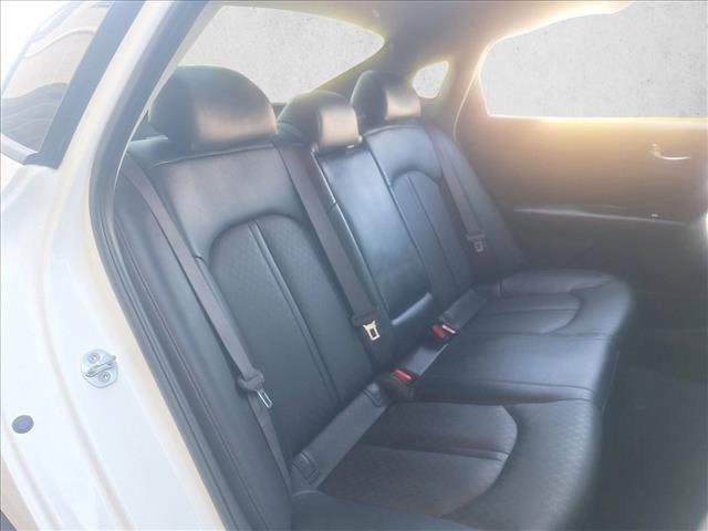 Used 2020 Kia Optima EX image 18