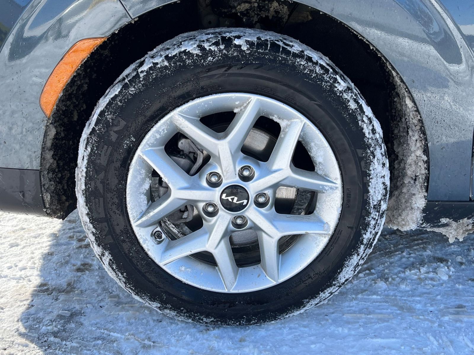 Used 2025 Kia Soul LX w/ LX Technology Package image 25