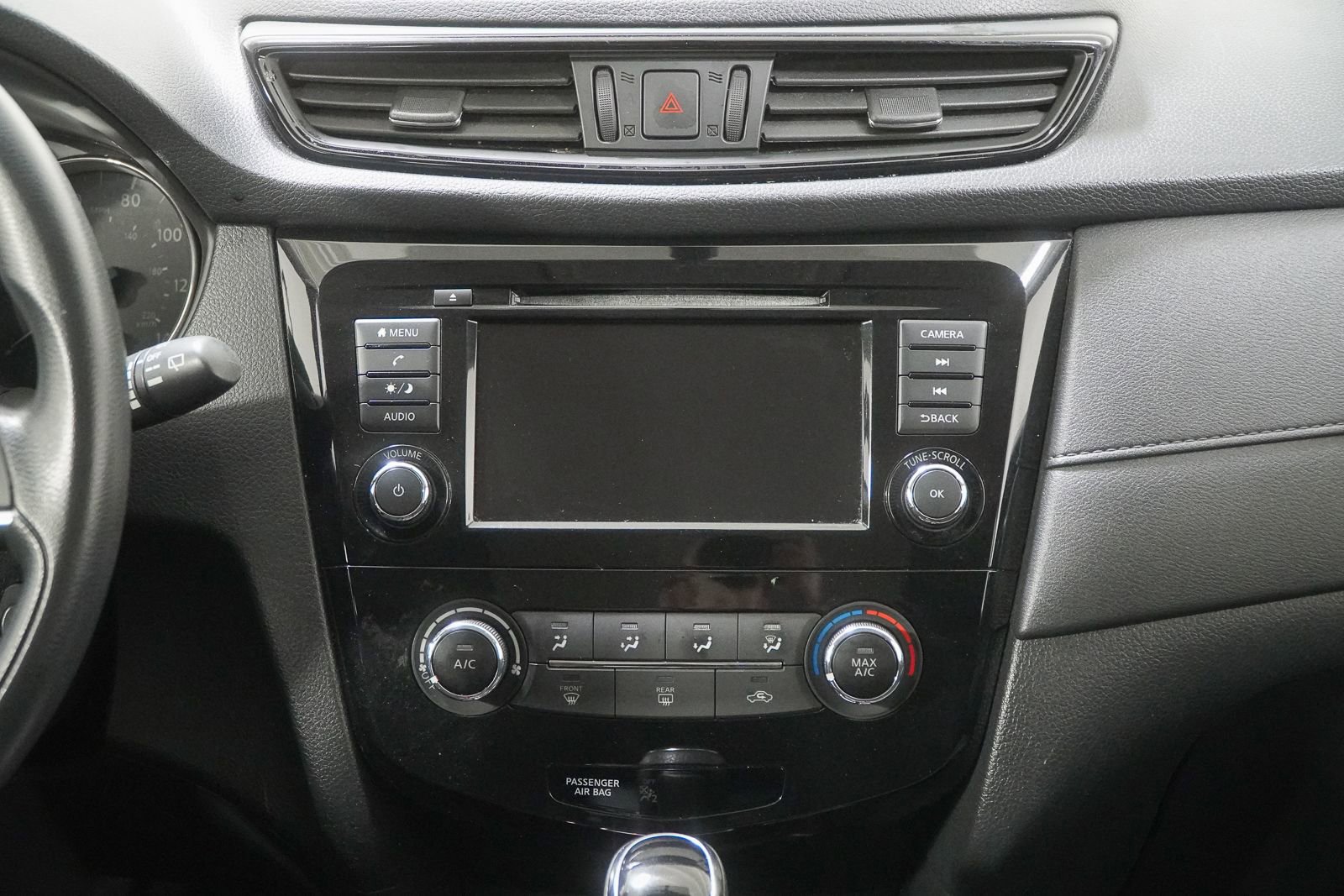 Used 2018 Nissan Rogue S image 26