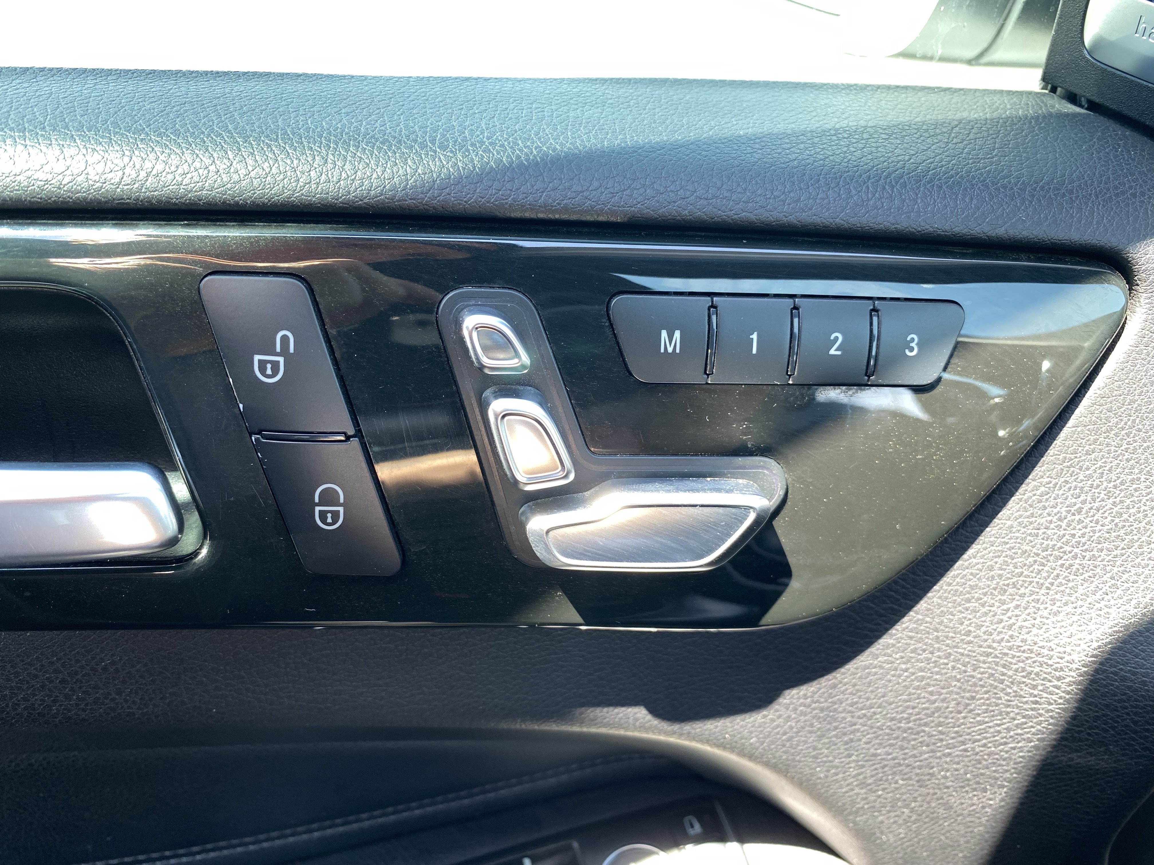 Used 2019 Mercedes-Benz GLE 400 4MATIC image 20