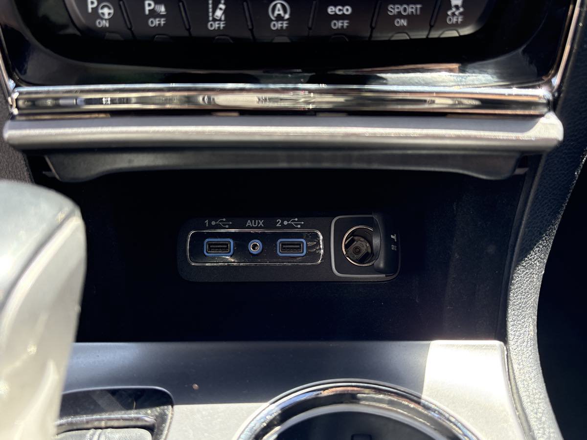 Used 2021 Jeep Grand Cherokee High Altitude RWD image 27