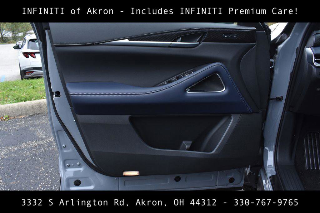New 2026 INFINITI QX60 Sport w/ Dark Cargo Package image 10