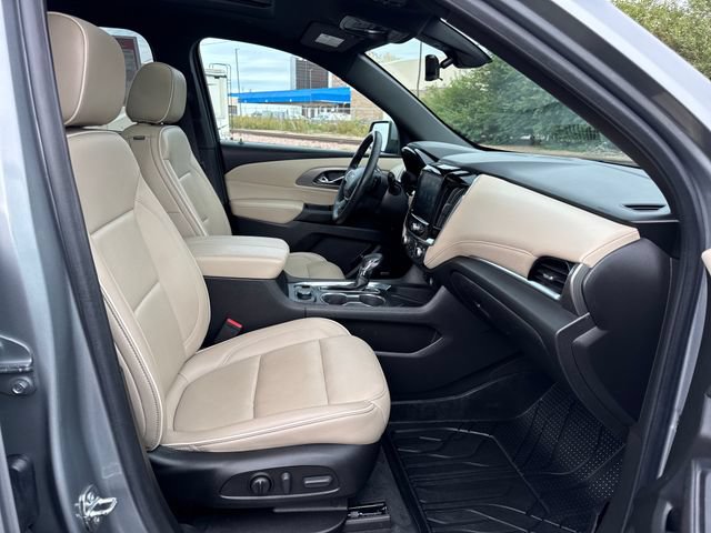 Used 2023 Chevrolet Traverse Premier w/ LPO, Floor Liner Package AWD/4WD image 29
