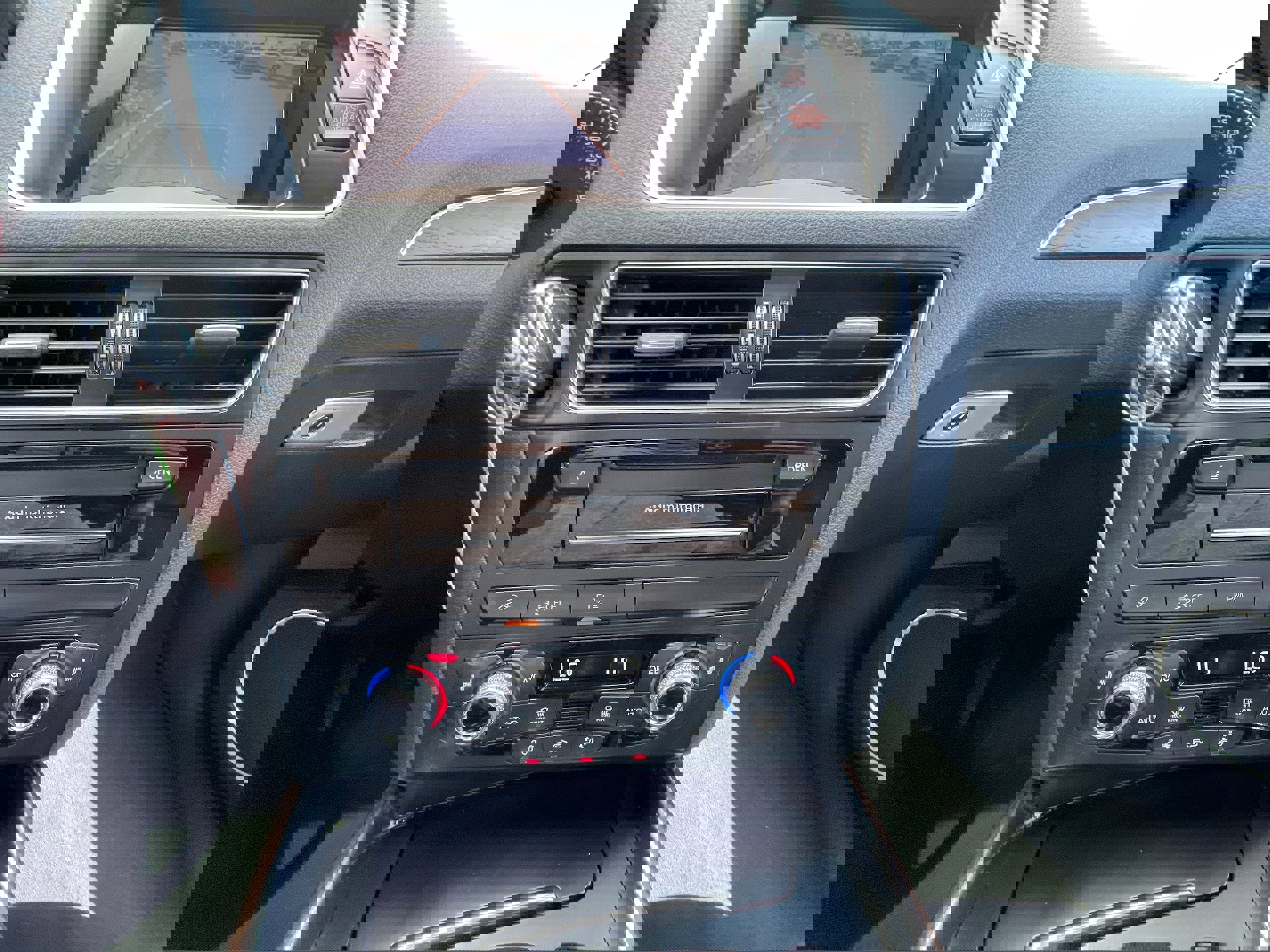 Used 2016 Audi Q5 2.0T Premium Plus w/ Technology Package image 18