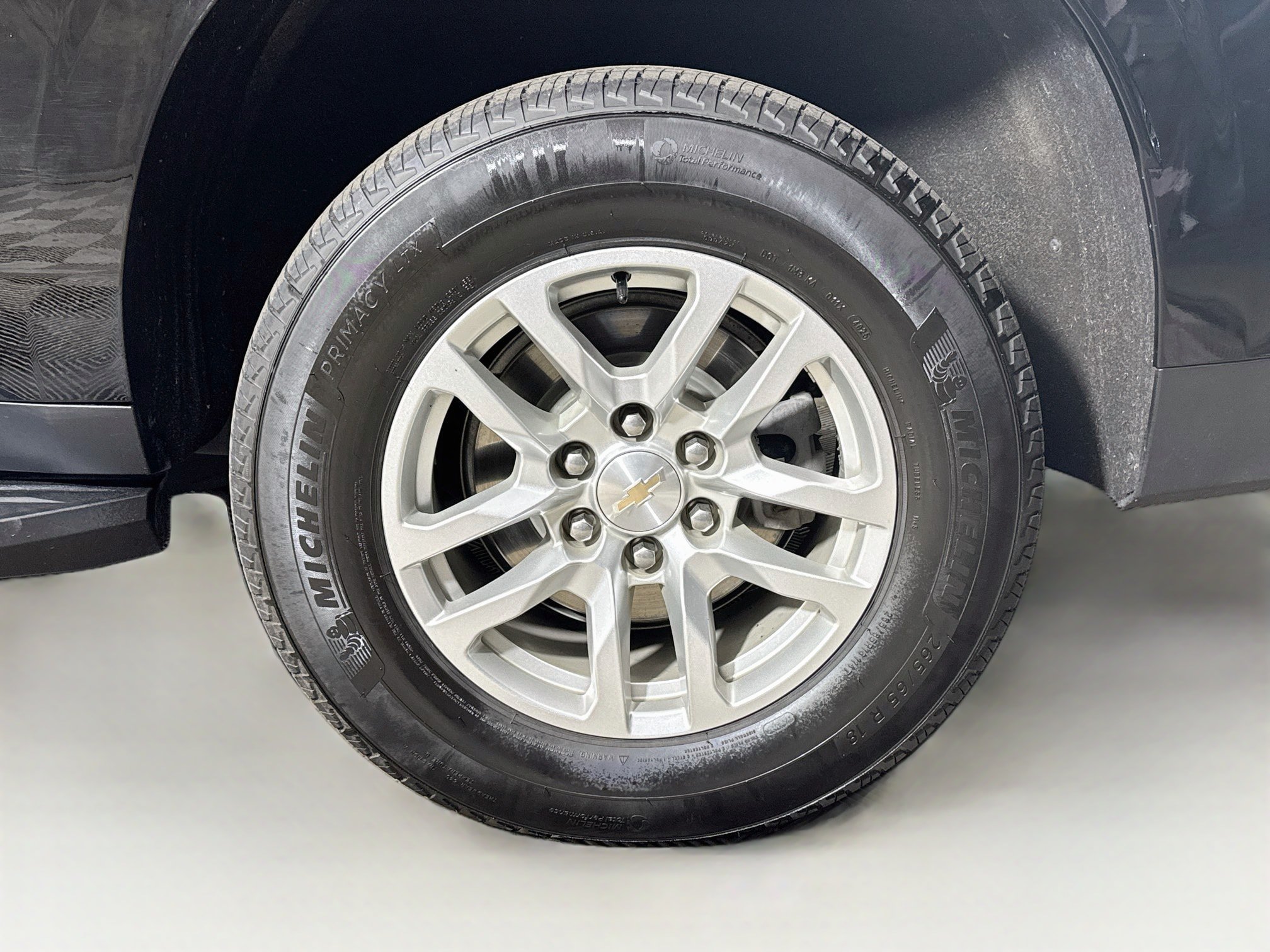 Used 2023 Chevrolet Suburban LS AWD/4WD image 30