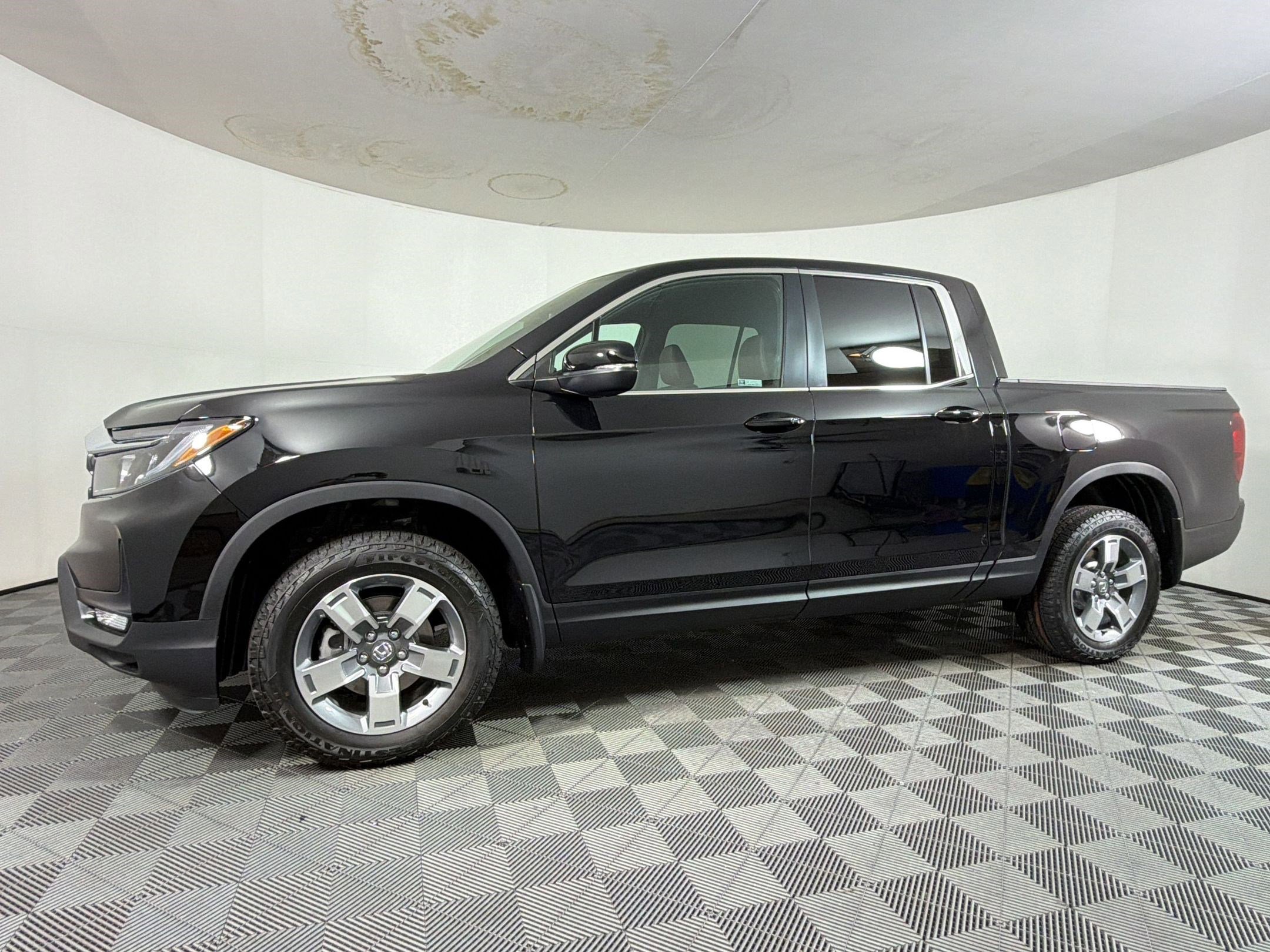 New 2026 Honda Ridgeline RTL image 2