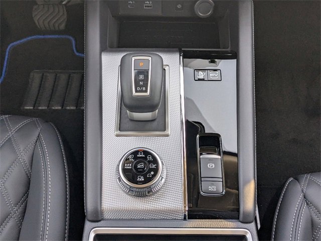 New 2025 Mitsubishi Outlander SEL image 18