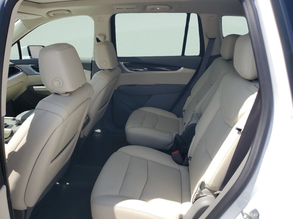 Used 2024 Cadillac XT6 Premium Luxury AWD/4WD image 10
